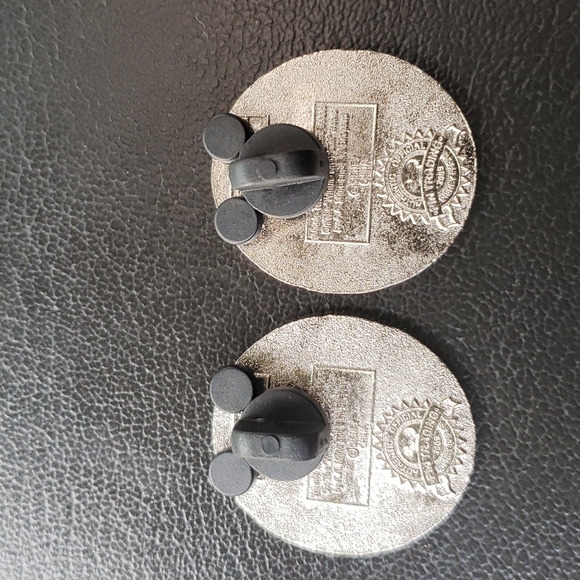 Trading Pins- Pooh Bear Collection - Picture 2 of 2